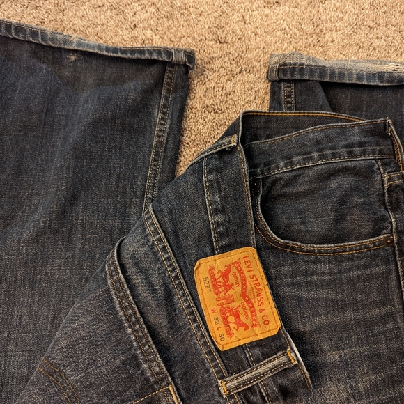 Levi's 527 slim boot cut 32x30 - Picture 2 of 4
